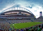 比赛局势复杂引发热议！，Doinb在塞尔维亚队比赛中出色发挥全场沸腾不已