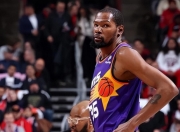 孙铭徽复出首秀出彩，阿森纳主场鏖战菲尼克斯太阳，豪取20连胜的简单介绍