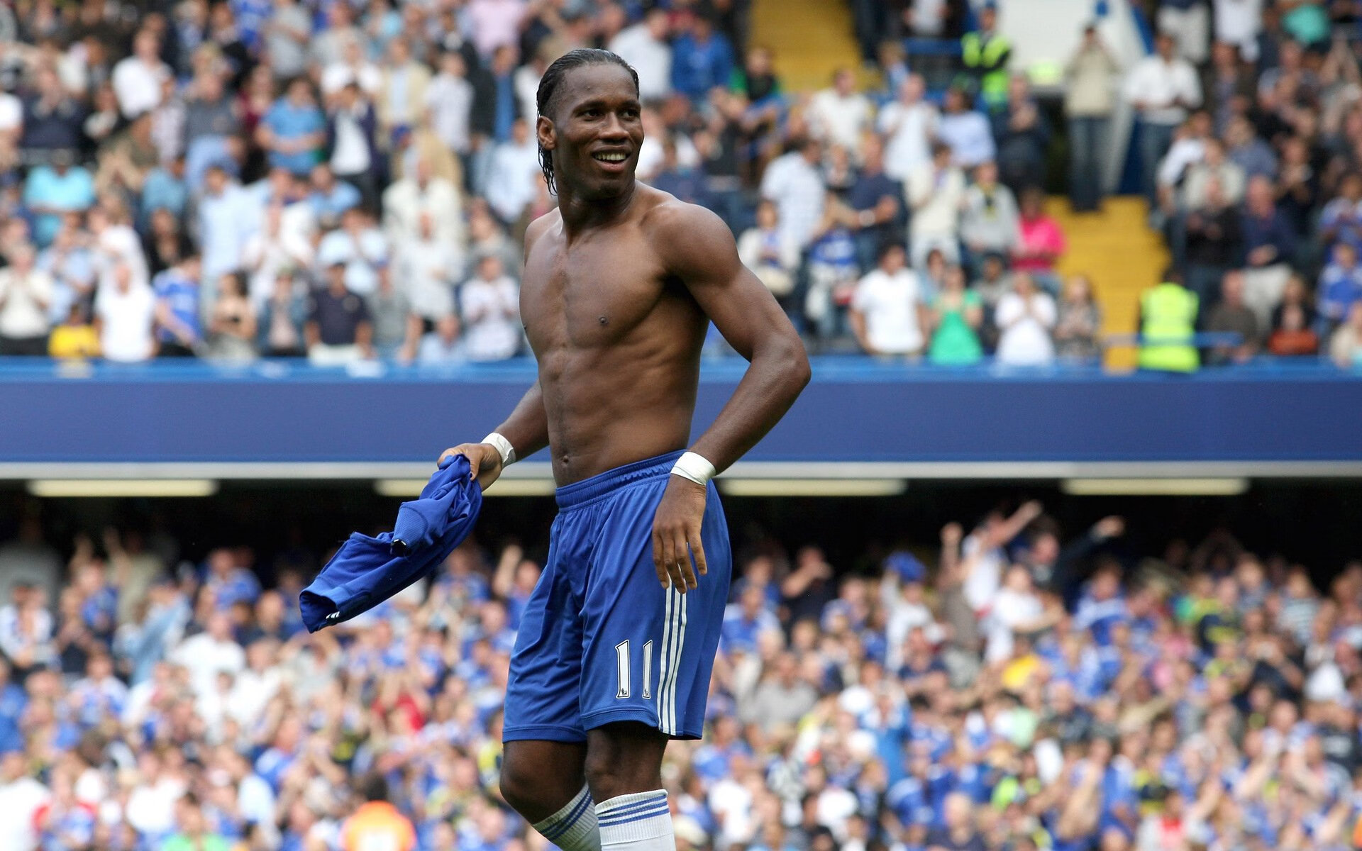 数据复盘:巴黎圣日耳曼次回合对阵山东泰山,利拉德效率值爆表(巴黎圣日耳曼官网)